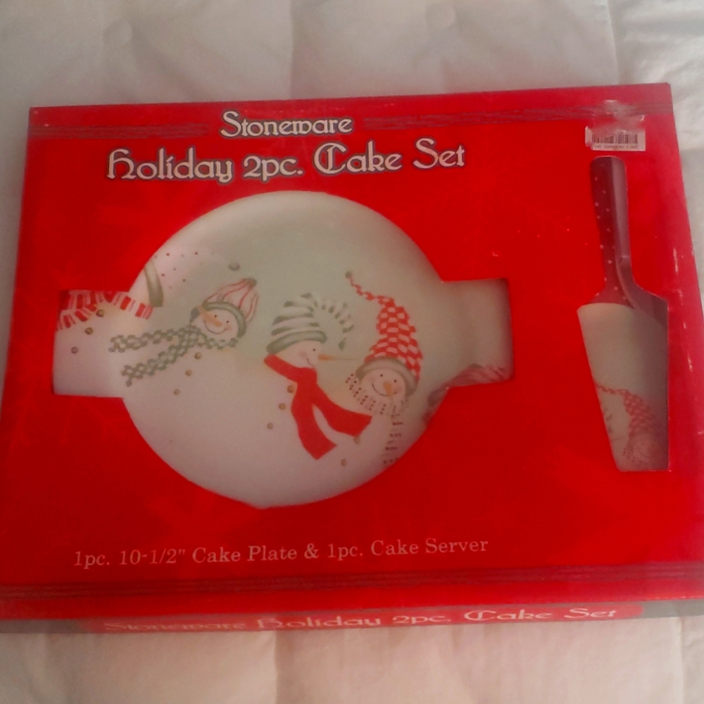 Stoneware Holiday 2 pc. Cake Set
